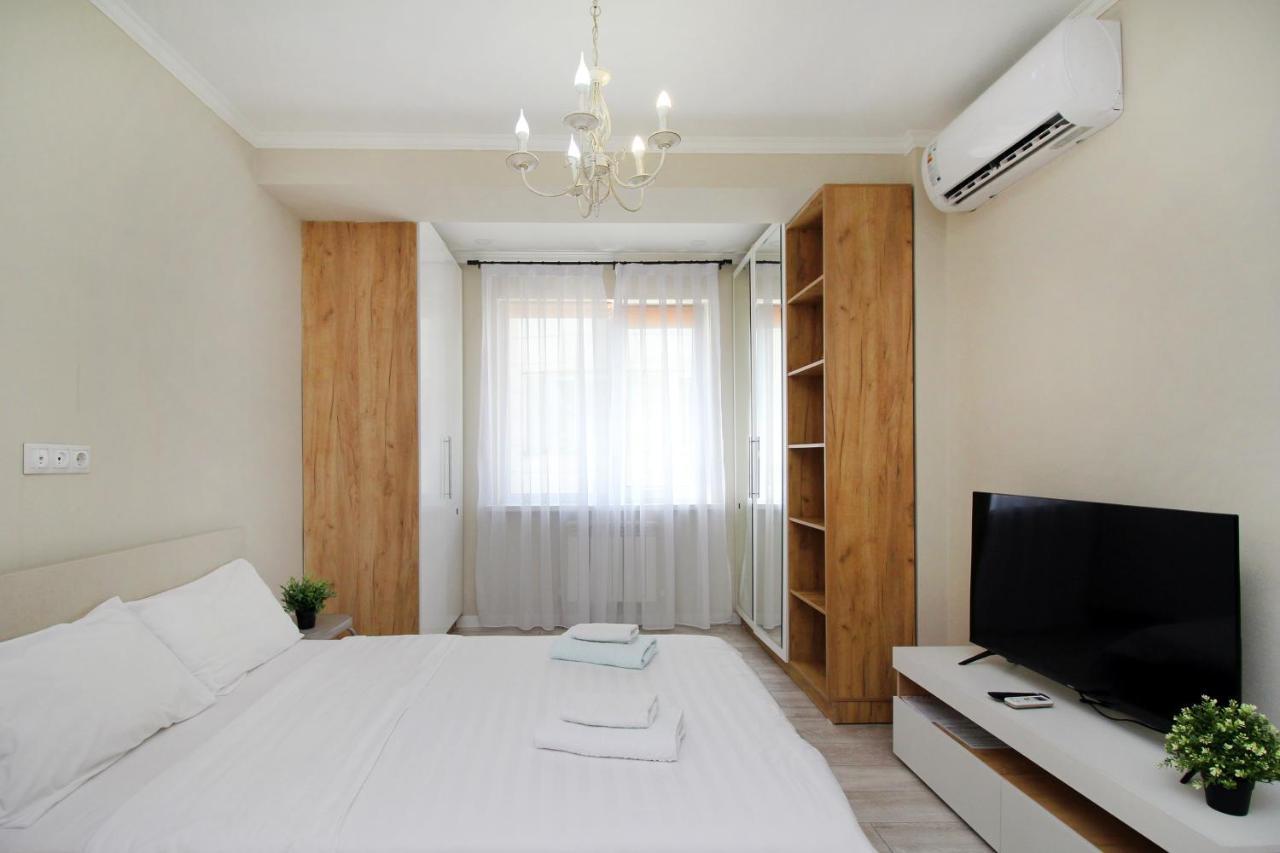 Studio In The Center 216 الماتي المظهر الخارجي الصورة